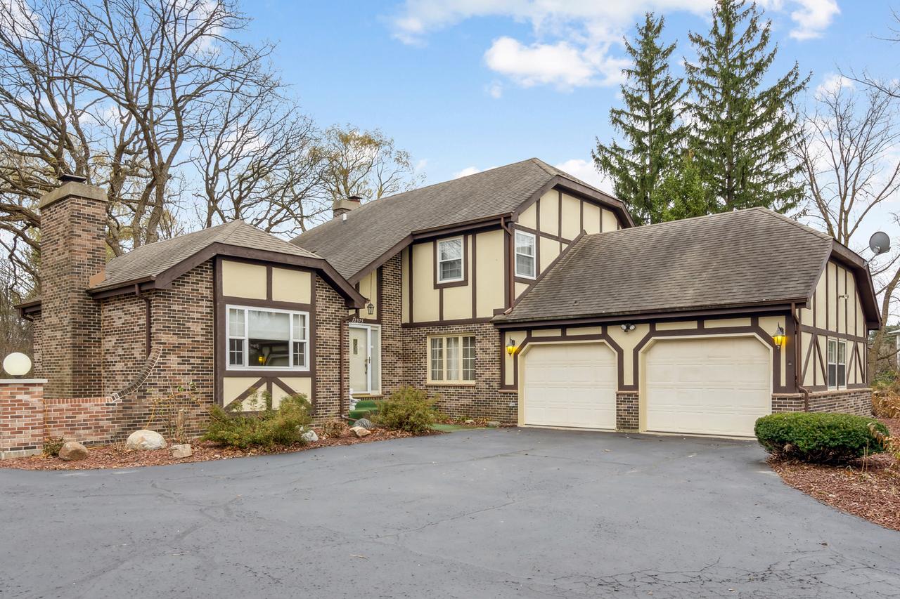 12375 W Ash Ct., Beach Park, IL 60099