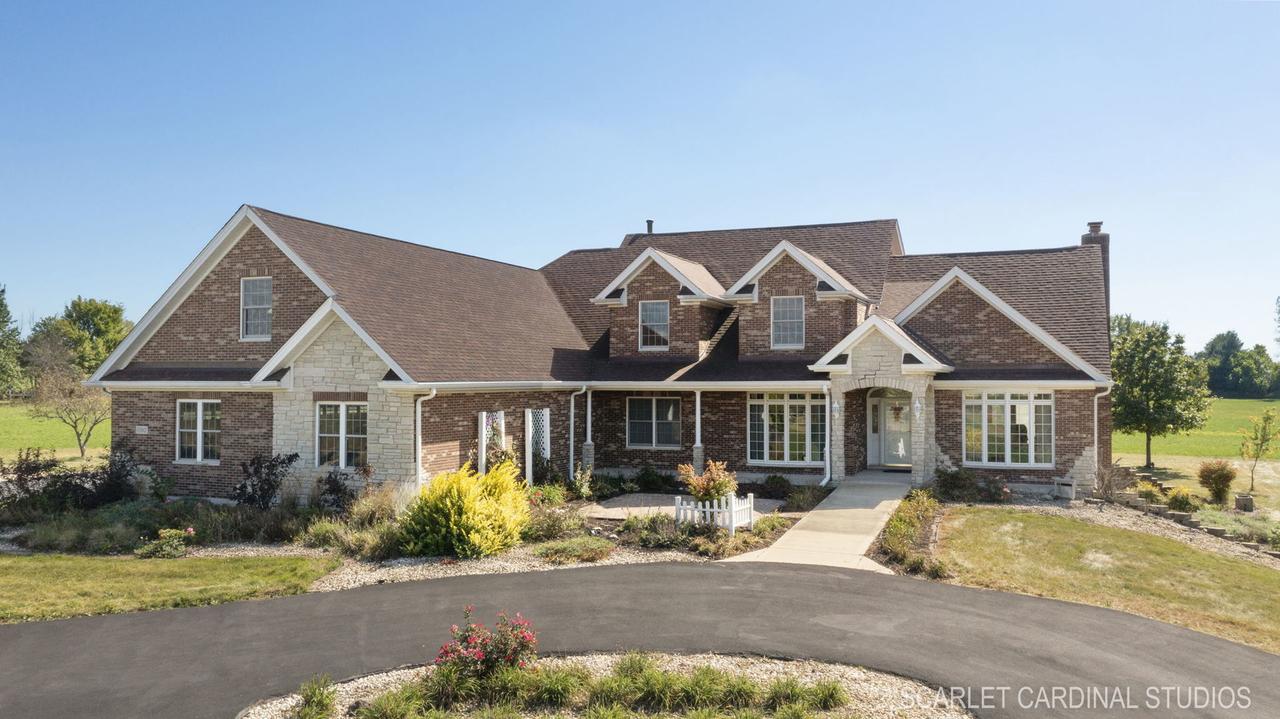 1502 Cherry Rd., Oswego, IL 60543