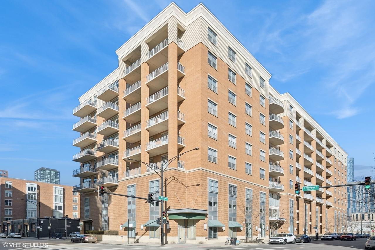 950 W Monroe St. #410, Chicago, IL 60607