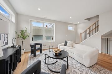 944 Beloit Ave. #1, Forest Park, IL 60130