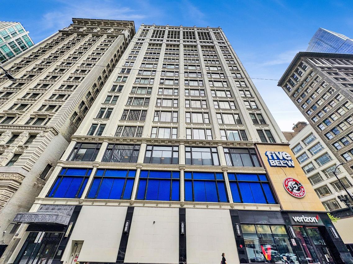 8 W Monroe St. #1906, Chicago, IL 60603