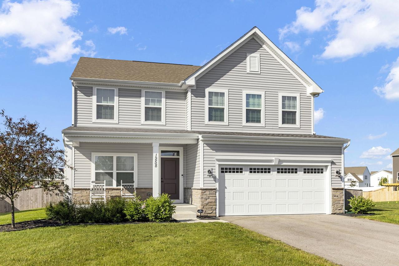 1258 Wood Cliff Ct., Sandwich, IL 60548
