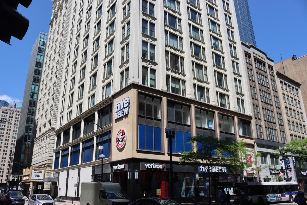 8 W Monroe St. #607, Chicago, IL 60603