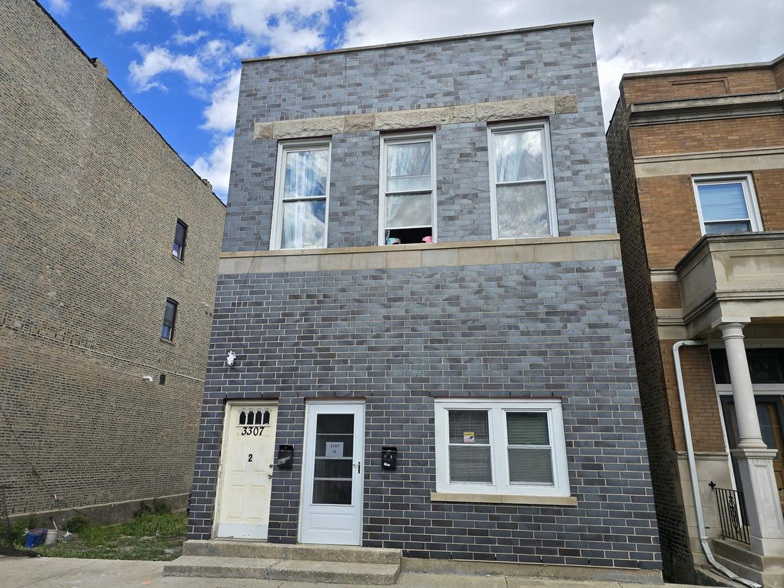 3307 S Wallace St., Chicago, IL 60616