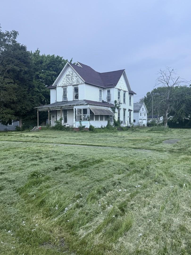 [Address Hidden by Seller], Windsor, IL 61957