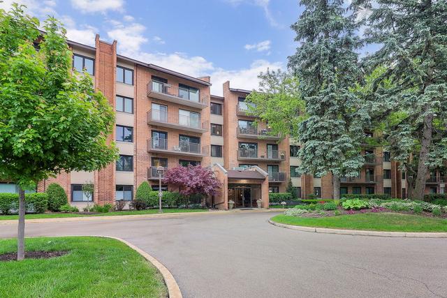 601 Lake Hinsdale Dr. #511, Willowbrook, IL 60527