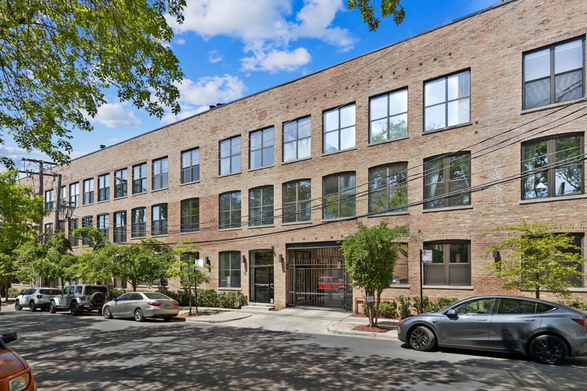 1760 W Wrightwood Ave. #114, Chicago, IL 60614