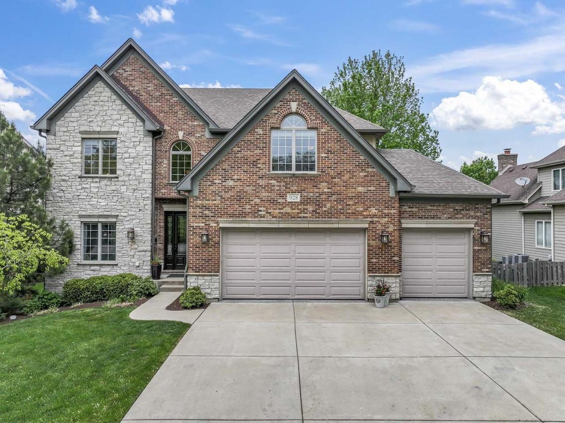 928 W Kenilworth Ave., Palatine, IL 60067