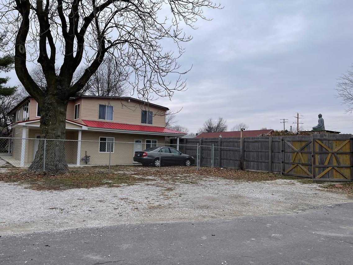 1507 N Ridgeway Ave., Champaign, IL 61821