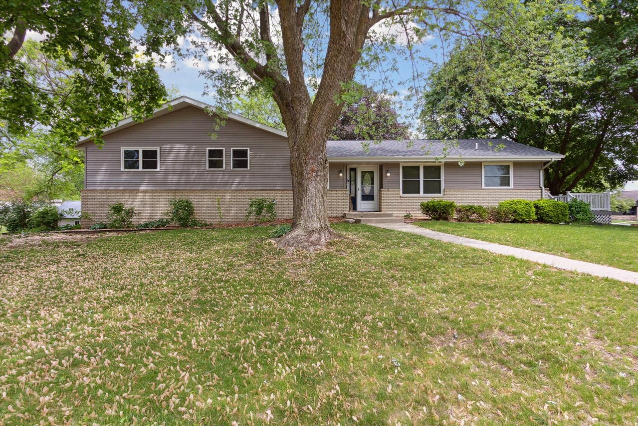 717 S Kennedy St., Shannon, IL 61078