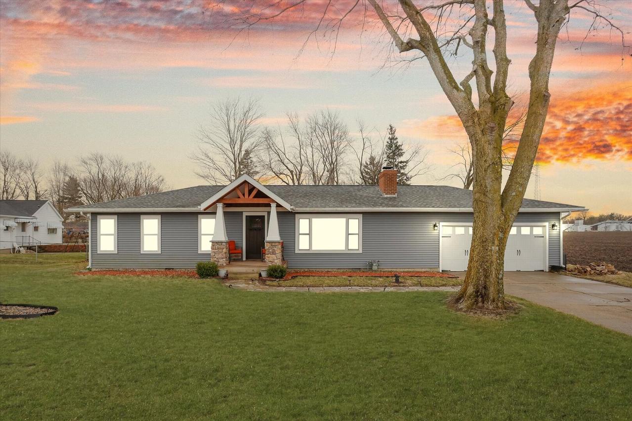 2225 County Road 1700, St. Joseph, IL 61873