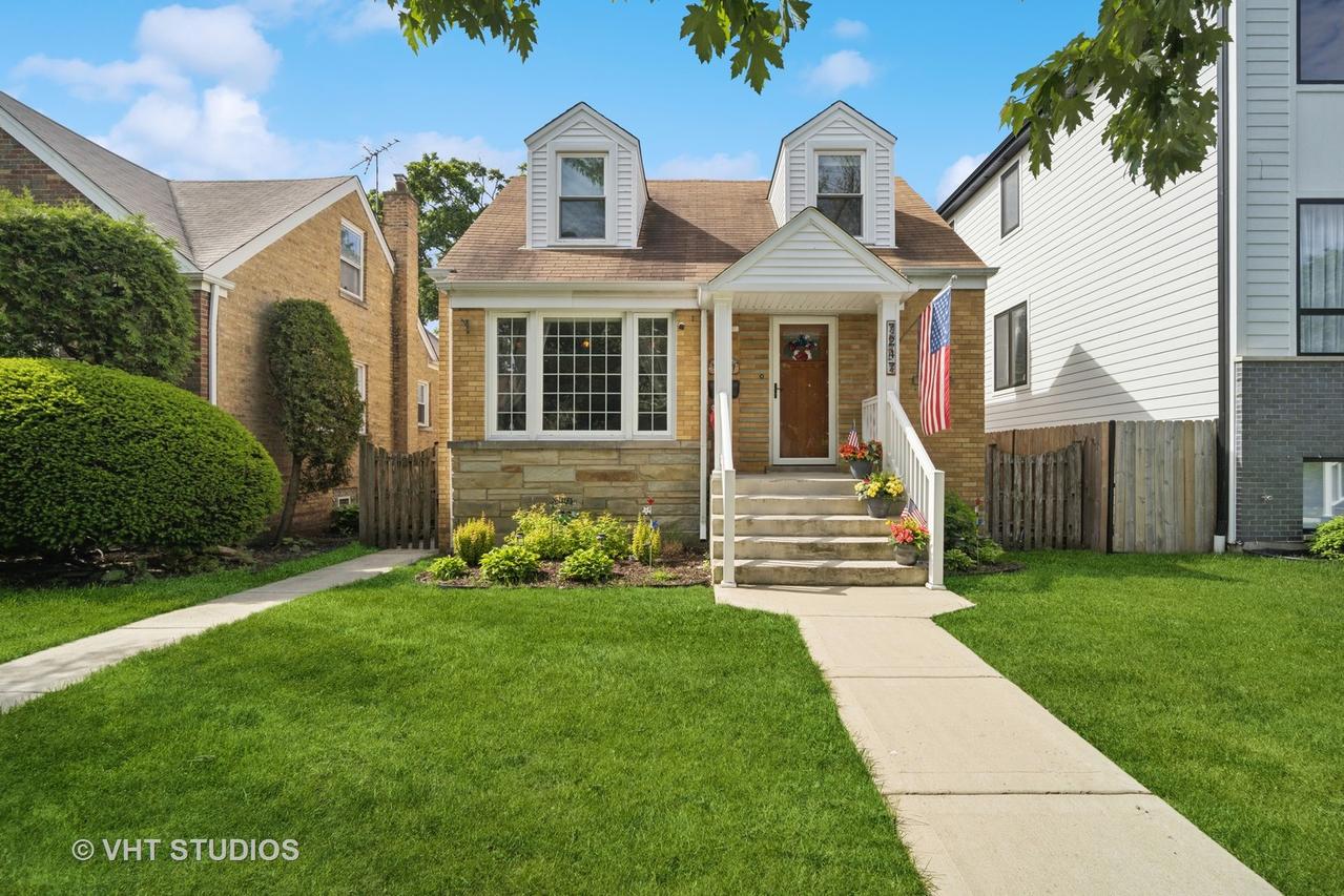 7247 W Palatine Ave., Chicago, IL 60631