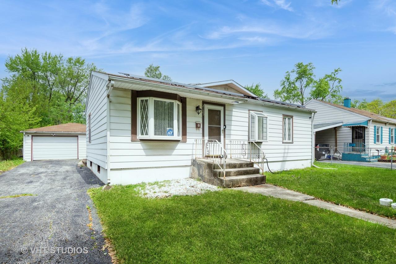 2125 221st St., Sauk Village, IL 60411