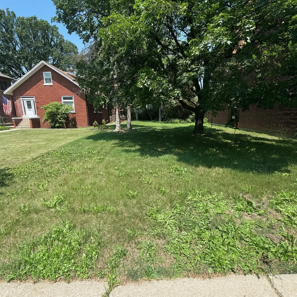 38 E Touhy Ave., Park Ridge, IL 60068