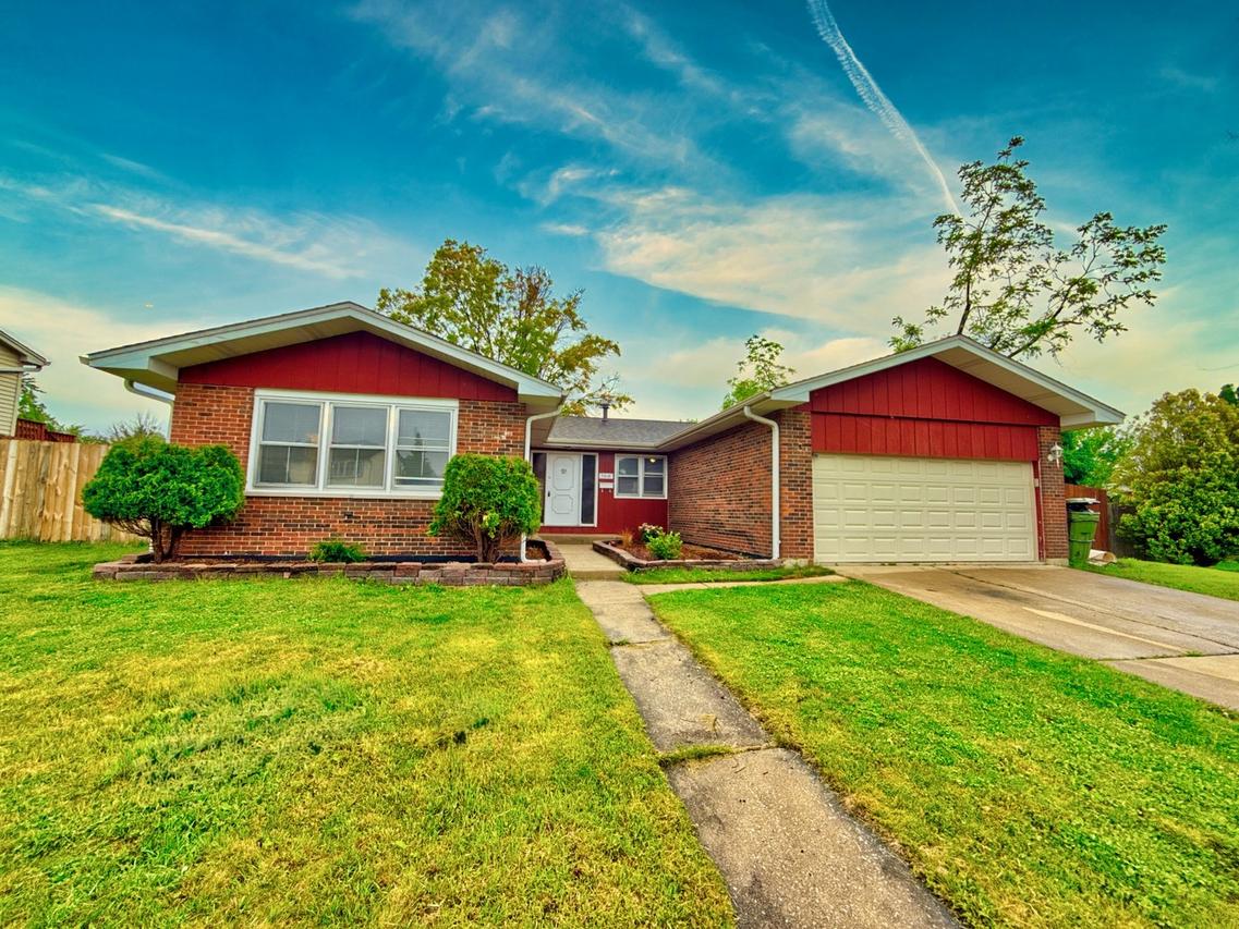 7410 162nd St., Tinley Park, IL 60477