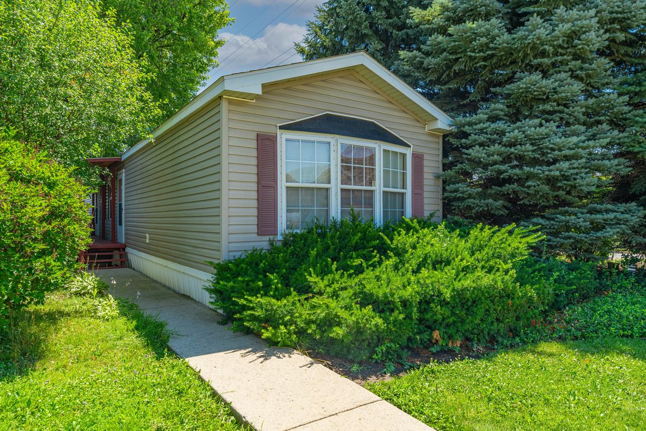 1 First Ave., Arlington Heights, IL 60005