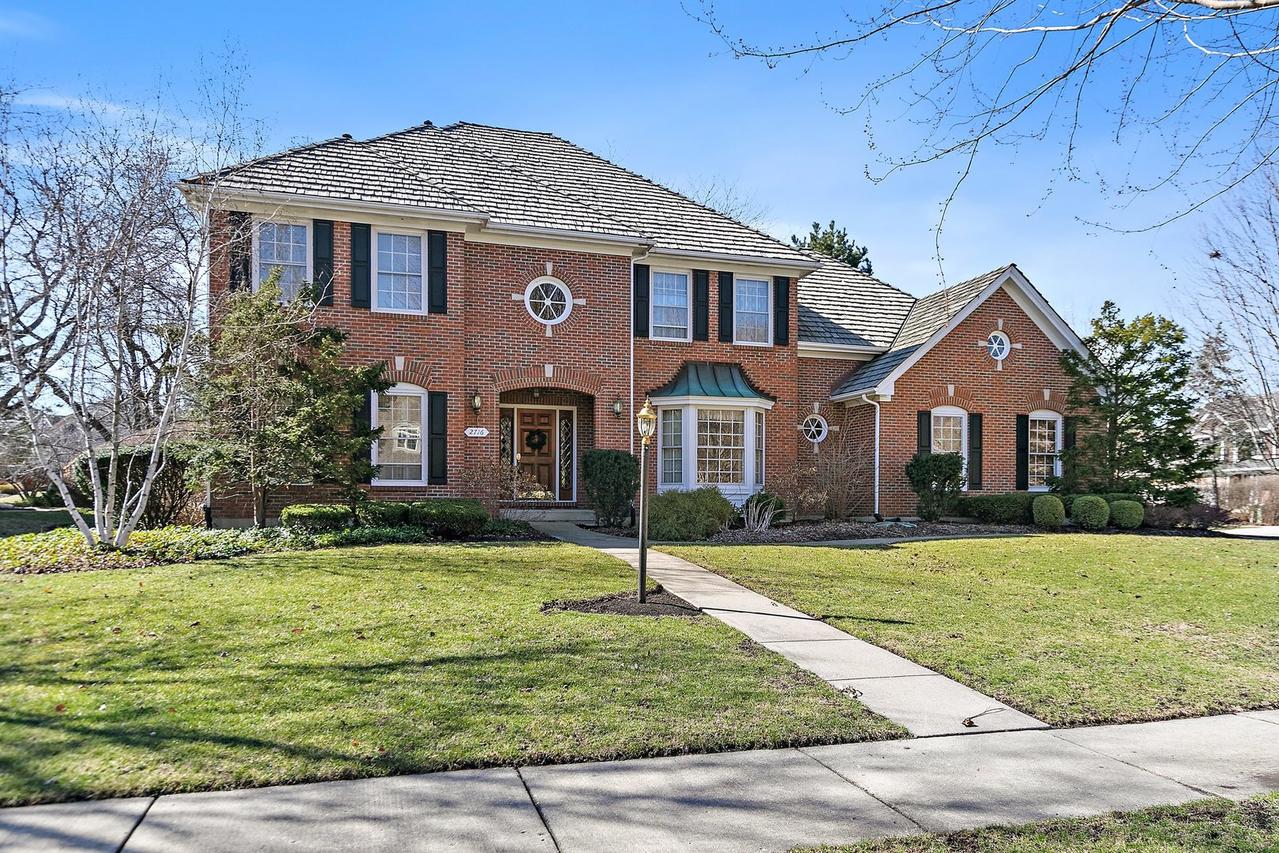 2716 Royal Kings Ct., St. Charles, IL 60174