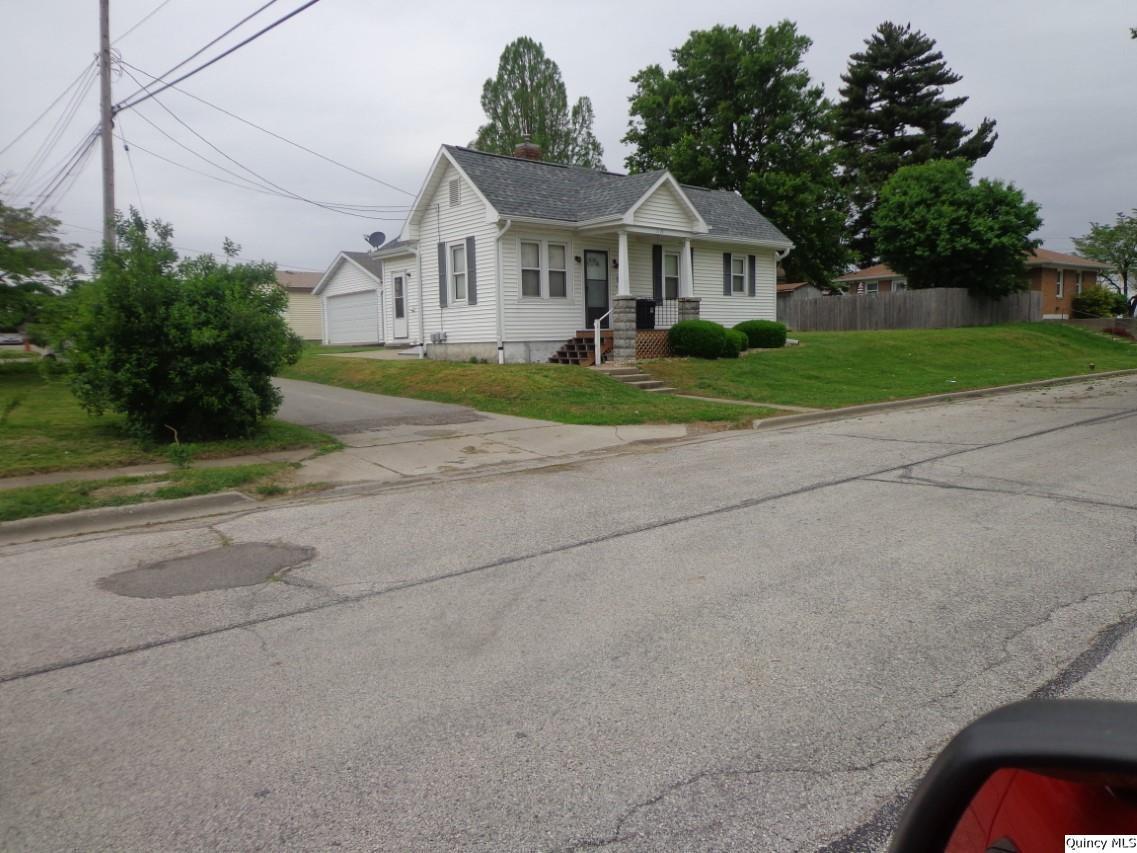 1119 N 25th St., Quincy, IL 62301