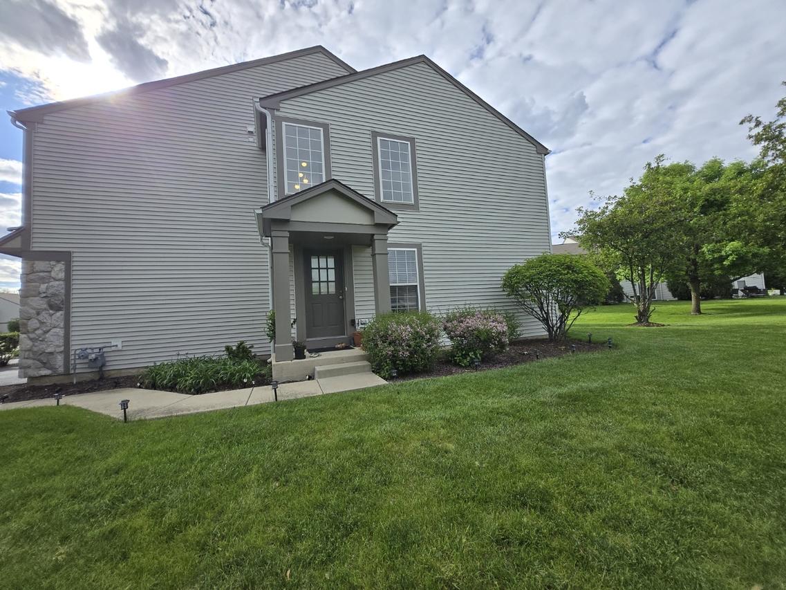 3238 Pennsbury Ct., Aurora, IL 60502