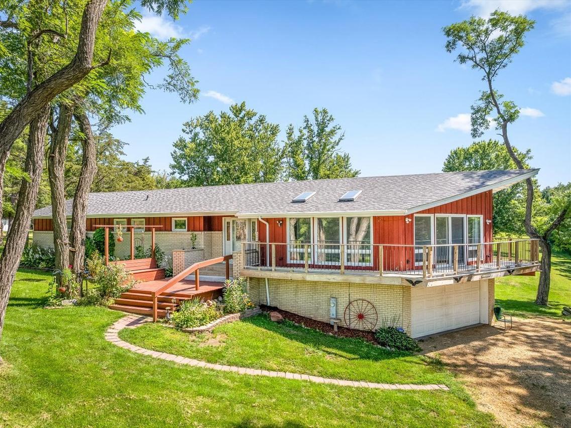 4560 & 4554 Centerville Rd., Rockford, IL 61102