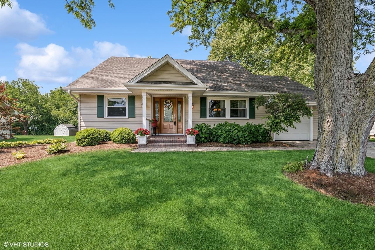 862 Wimbleton Ln., Crystal Lake, IL 60014