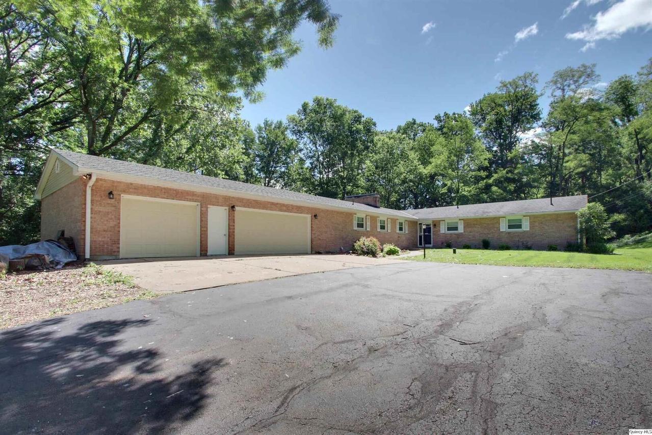 2600 Shady Ln., Quincy, IL 62305