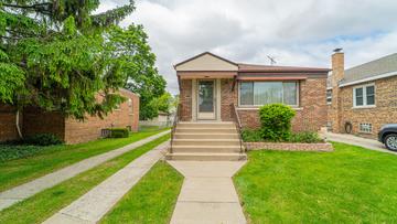 13122 S Escanaba Ave., Chicago, IL 60633