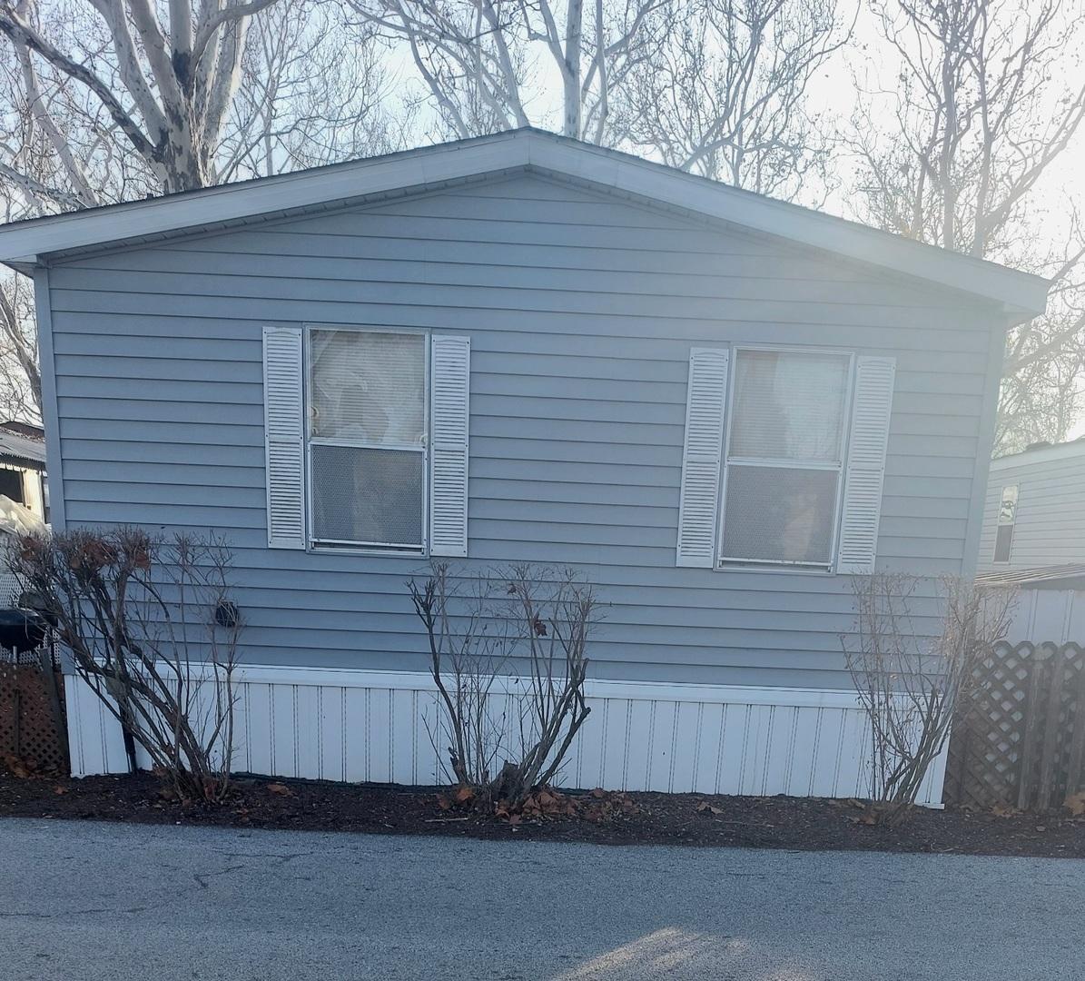 2993 Curtis St. #D-27, Des Plaines, IL 60018