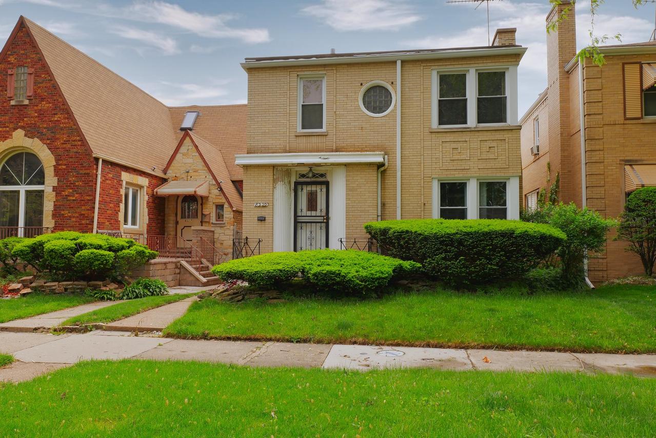 8329 S Vernon Ave., Chicago, IL 60619