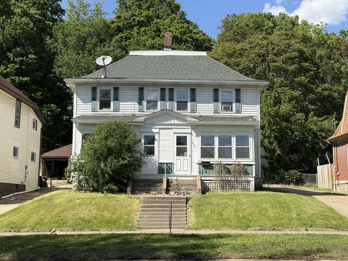 428 Chicago Ave., Savanna, IL 61074