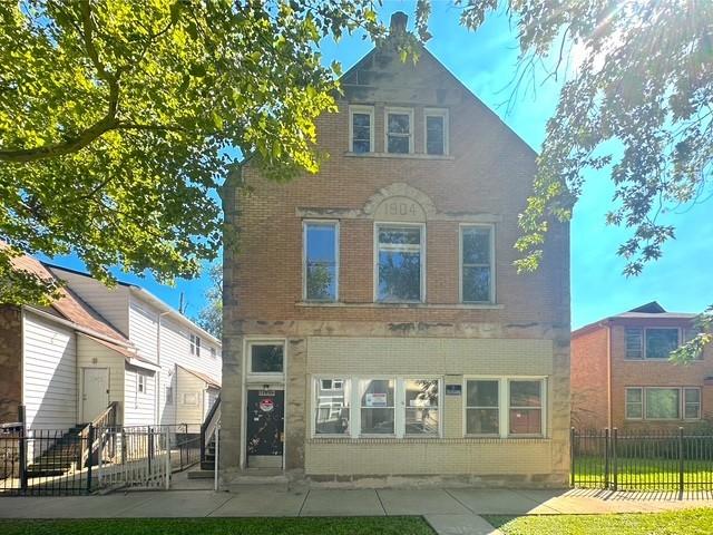 11739 S Indiana Ave., Chicago, IL 60628