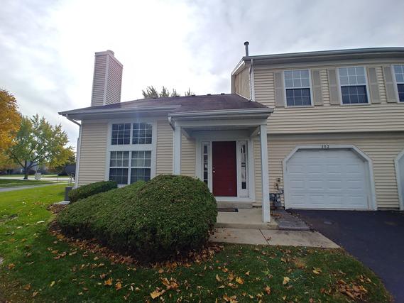 202 Teak Ln., Streamwood, IL 60107