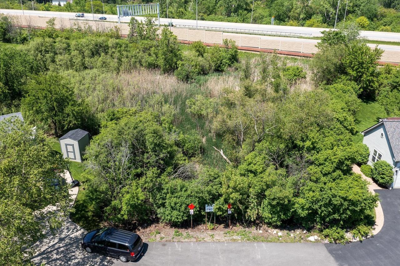 1738 Lincoln St., Roselle, IL 60172