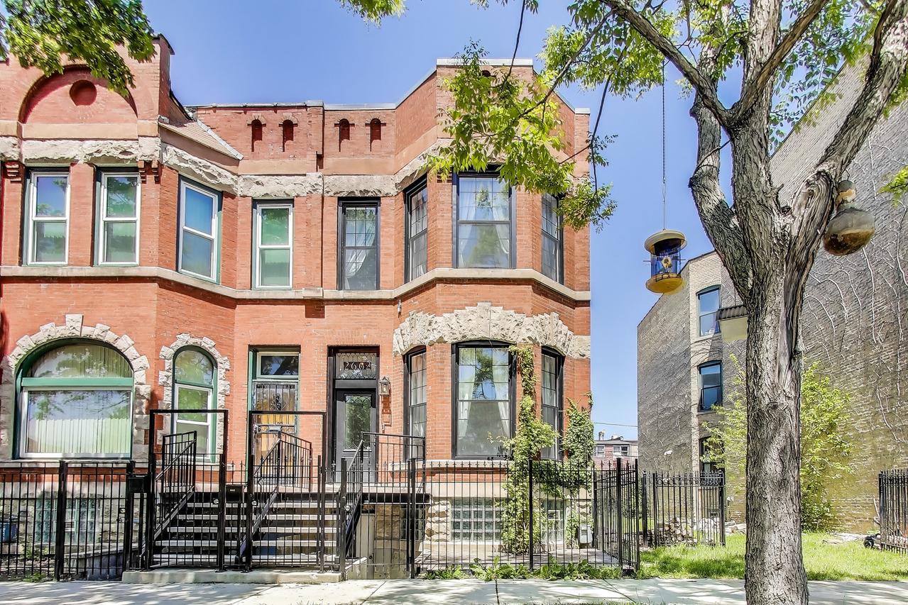 2662 W Washington Blvd., Chicago, IL 60612
