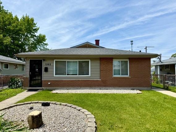 1262 Greenbay Ave., Calumet City, IL 60409