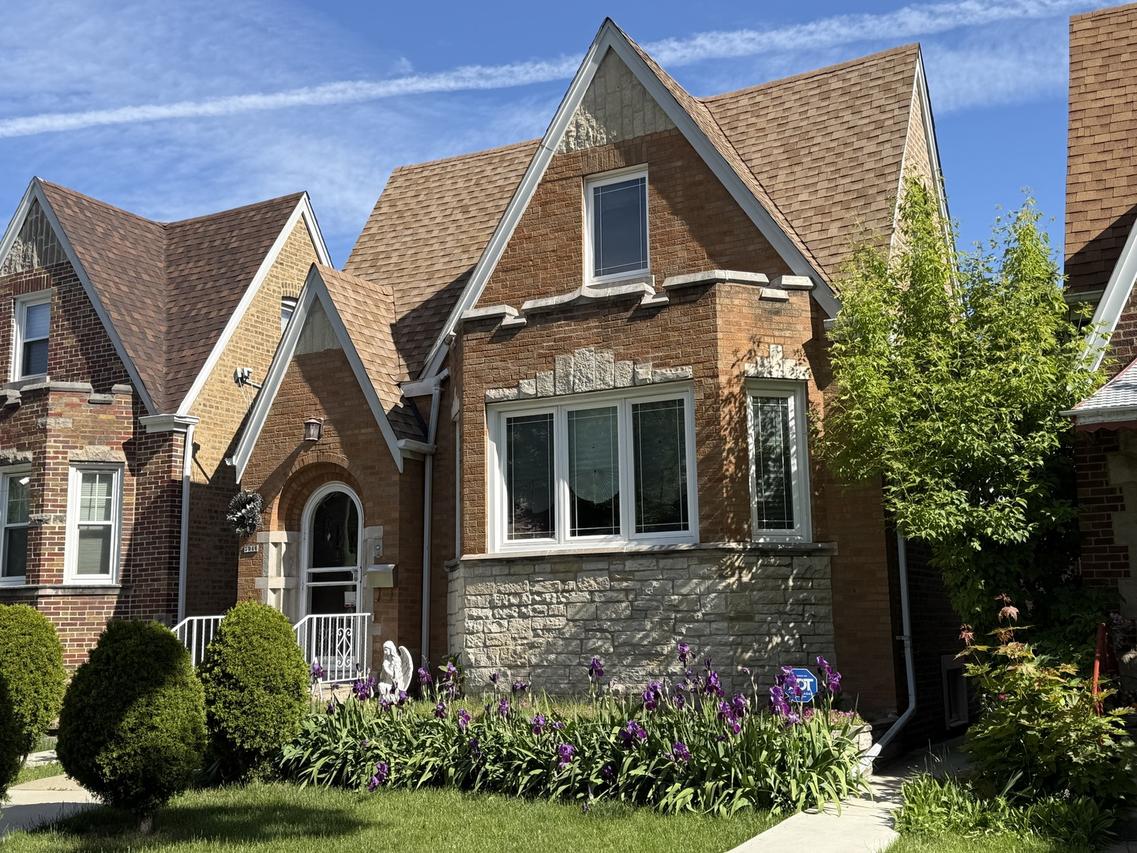 5946 W Cornelia Ave., Chicago, IL 60634