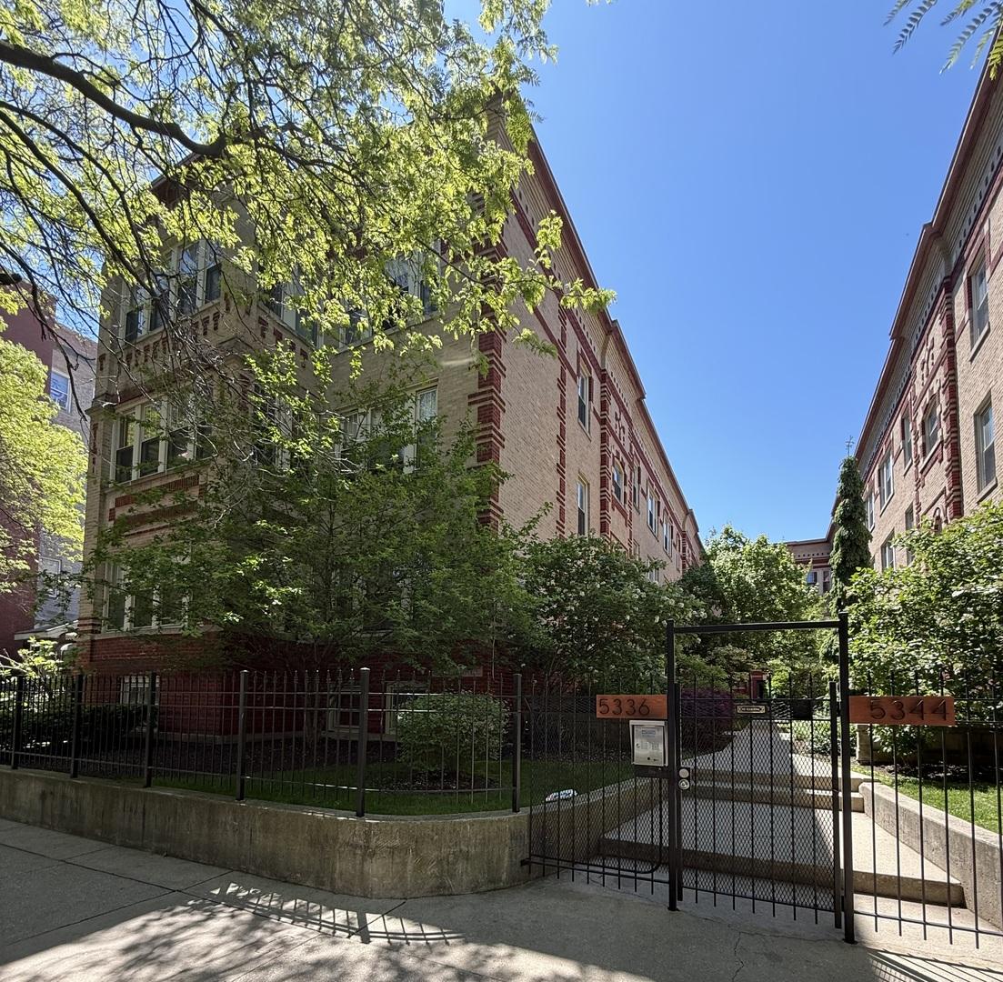 5336 N Winthrop Ave. #1E, Chicago, IL 60640