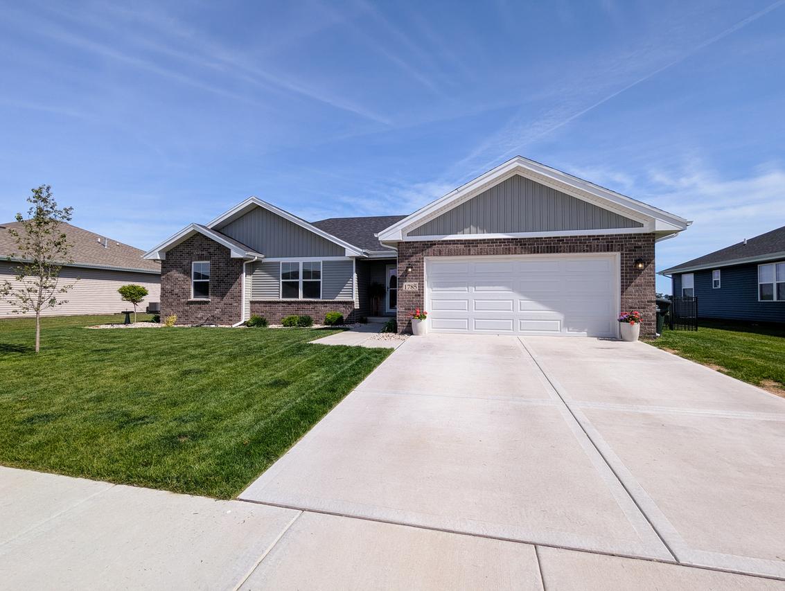 1785 Condor Dr., Manteno, IL 60950