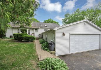 17963 W Greentree Rd., Grayslake, IL 60030