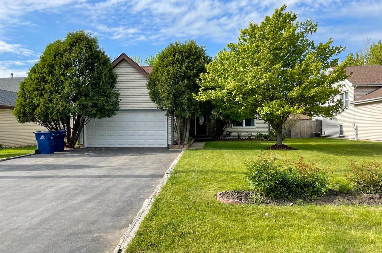 2928 22nd Pl., North Chicago, IL 60064
