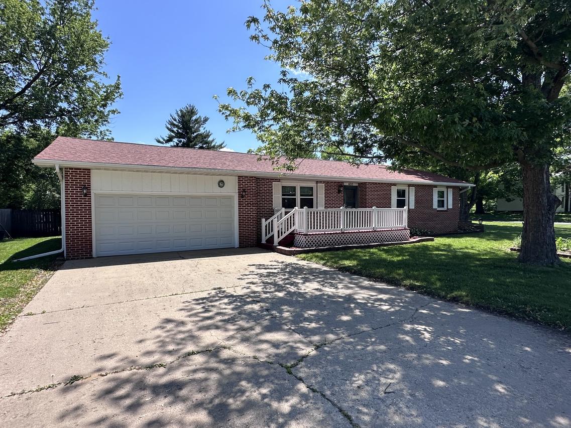 600 E 7th St., Rock Falls, IL 61071