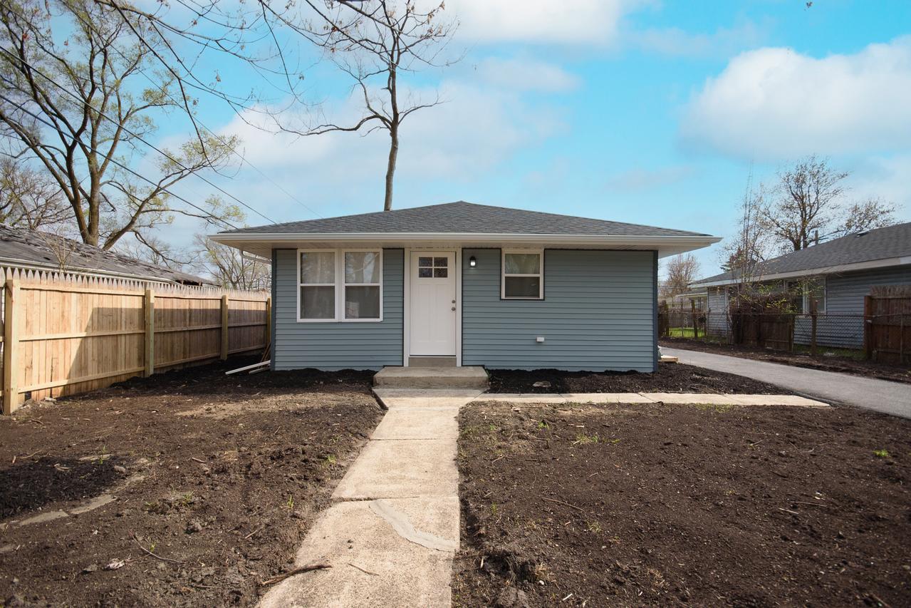34 W 142nd St., Harvey, IL 60426