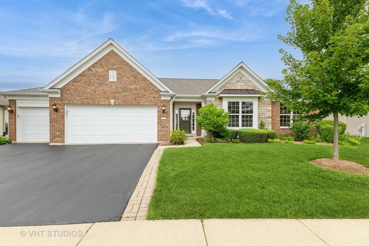 2472 Vista Tr., Elgin, IL 60124