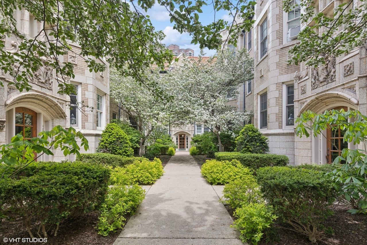 534 W Brompton Ave. #1N, Chicago, IL 60657