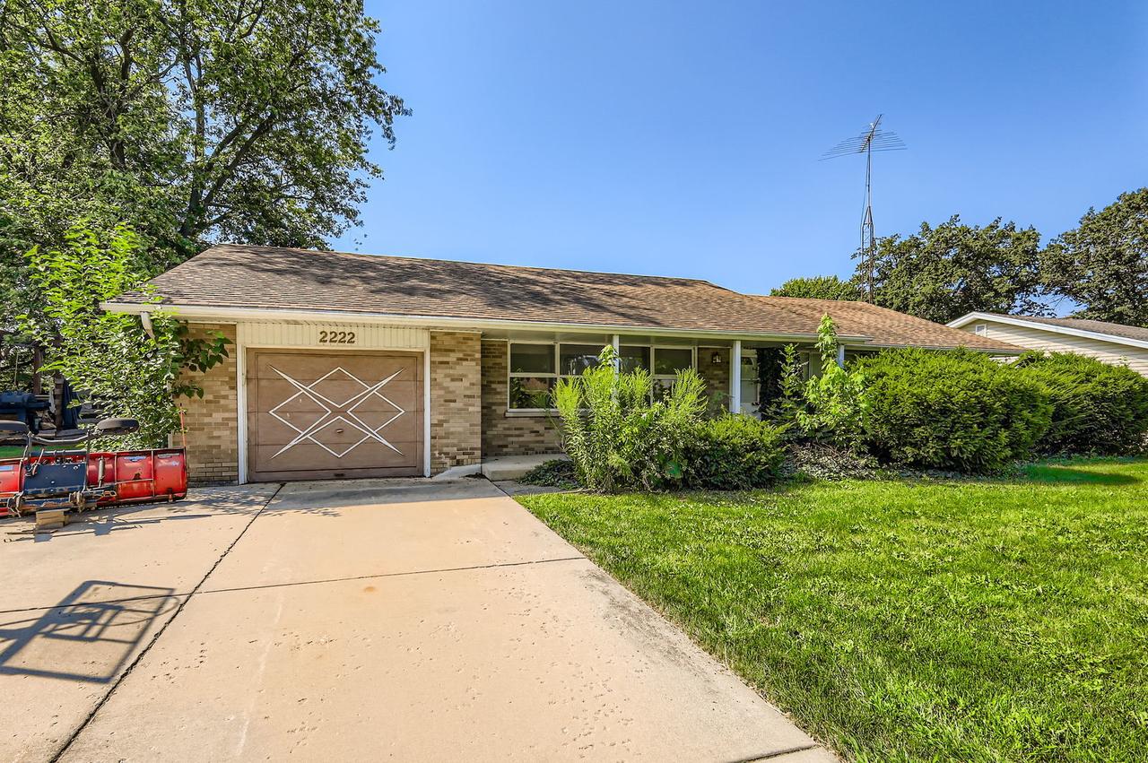 2222 Taylor St., Joliet, IL 60435