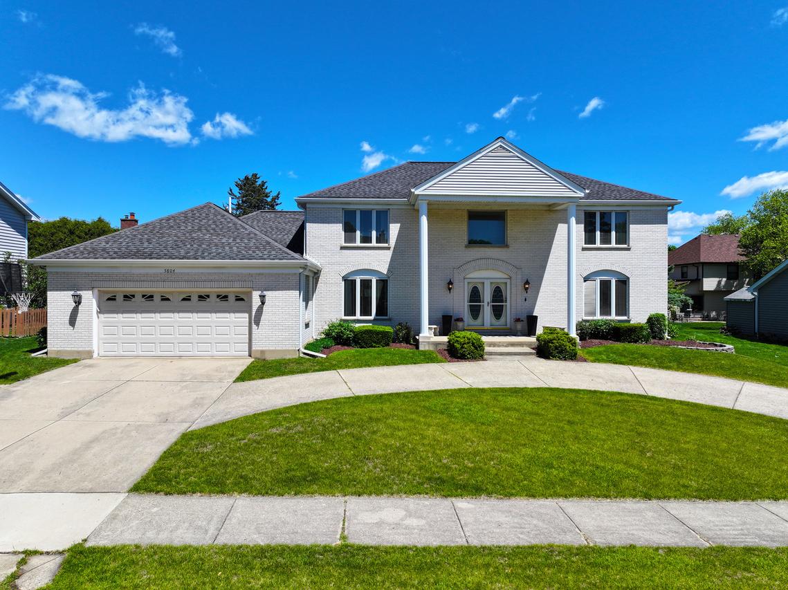 5804 N Corona Dr., Palatine, IL 60067