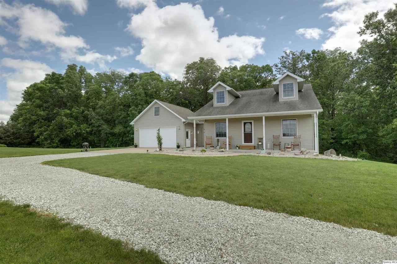 2212 N 1210th Ave, Camp Point, IL