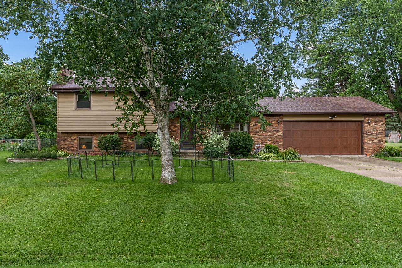 11305 Bertram Rd., Machesney Park, IL 61115