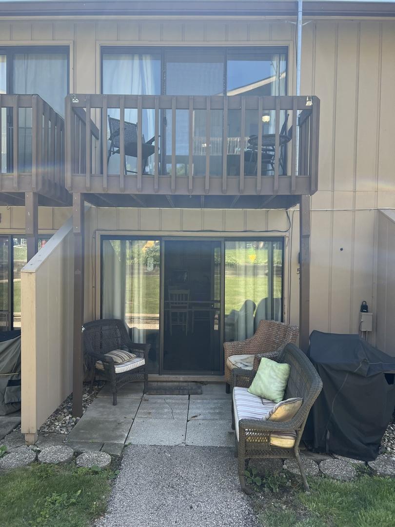 57 Vail Colony #7, Fox Lake, IL 60020