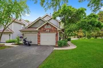 1051 Rockport Dr., Carol Stream, IL 60188